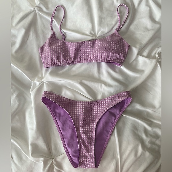 Billabong Other - Billabong size small purple and white bikini